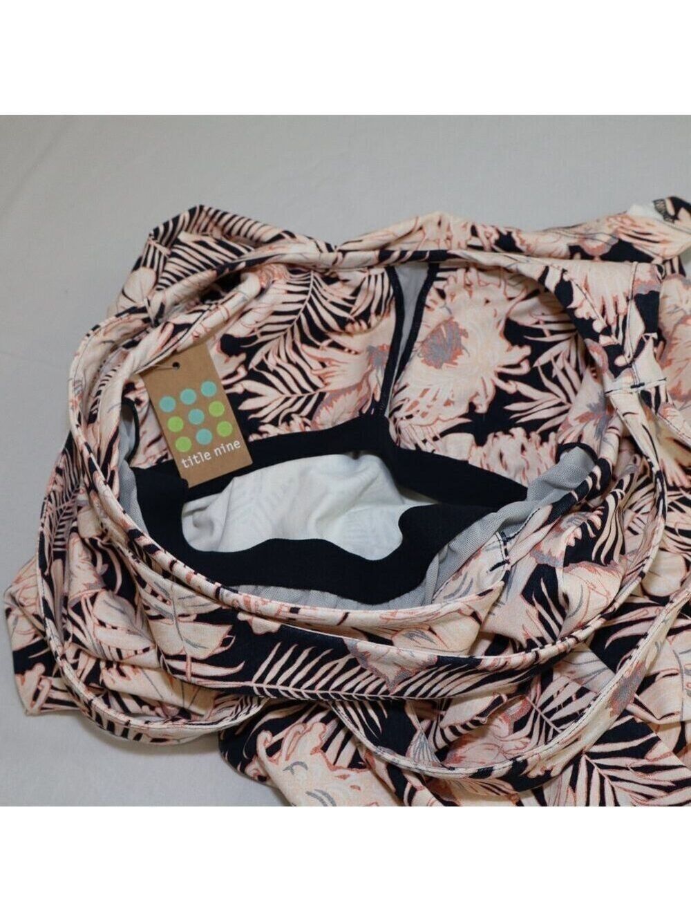 Title Nine Cirque De La Vie Dress Lanai Black Coral Floral Size Small NWT Active - Picture 8 of 11
